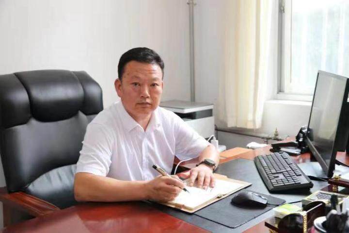 【教育高質量發(fā)展·校長訪談】牢記使命篤定奮進 推動學校高質量發(fā)展——訪慶陽五中校長段東曉