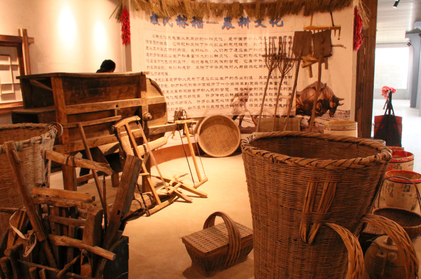 【新春走基層】“老手藝”玩轉“新花樣”—— 環(huán)縣莊子峁生態(tài)農(nóng)莊傳統(tǒng)手藝激活振興新貌