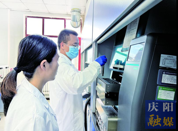 【特別關(guān)注】畢業(yè)后，他們?cè)诿衿缶`放青春