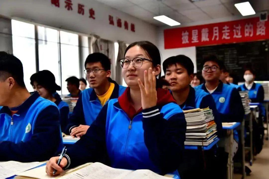 勵志！暖心！寧縣二中“高位截肢”女孩鞏瑜圓夢西北師大