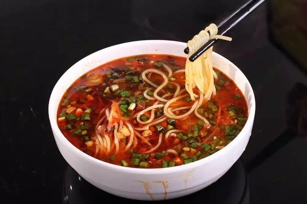 吃完天水麻辣燙？下一站，慶陽饸饹面！