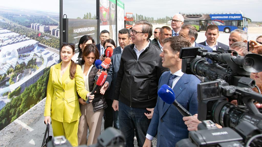 塞爾維亞學(xué)者：構(gòu)建新時代塞中命運共同體讓塞中鐵桿友誼升華