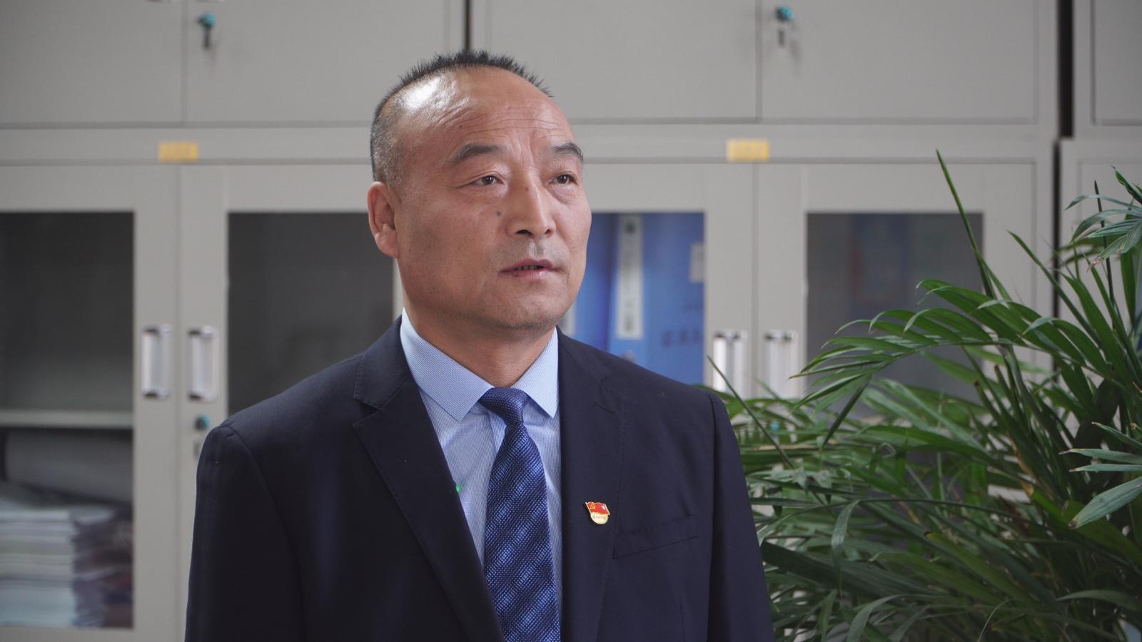 【數(shù)字經(jīng)濟(jì)招商選資】以綠電聚合供電模式降電價(jià) 提高數(shù)字經(jīng)濟(jì)招商競(jìng)爭(zhēng)力——訪市能源局黨組書(shū)記、局長(zhǎng)劉興峰