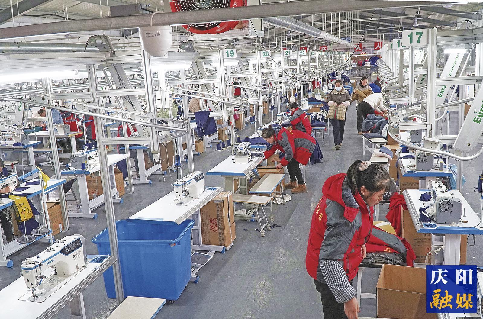 寧縣：鄉(xiāng)村就業(yè)工廠讓村民實現(xiàn)三不誤