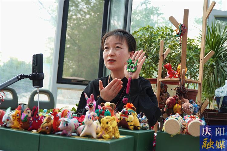 ?【2025慶陽市農(nóng)文旅融合發(fā)展百千萬工程探訪記】“義渠村”非遺田園綜合體游記