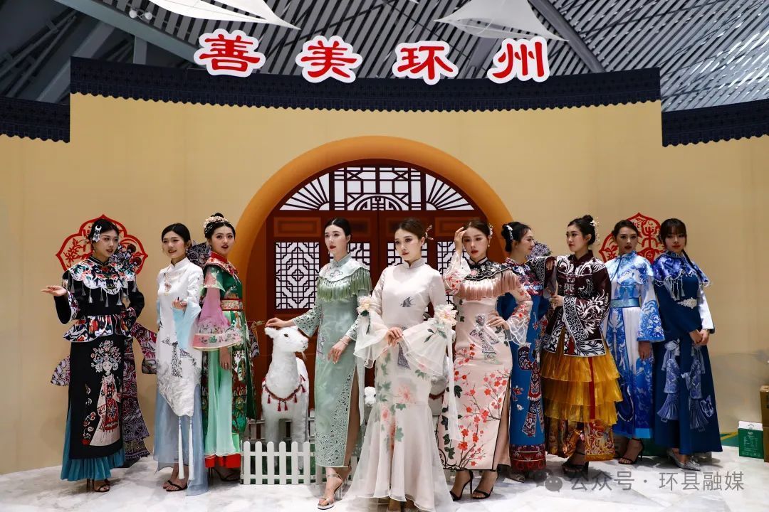 【攝影報(bào)道】環(huán)縣非遺皮影創(chuàng)新演繹！皮影服飾首秀莫干山