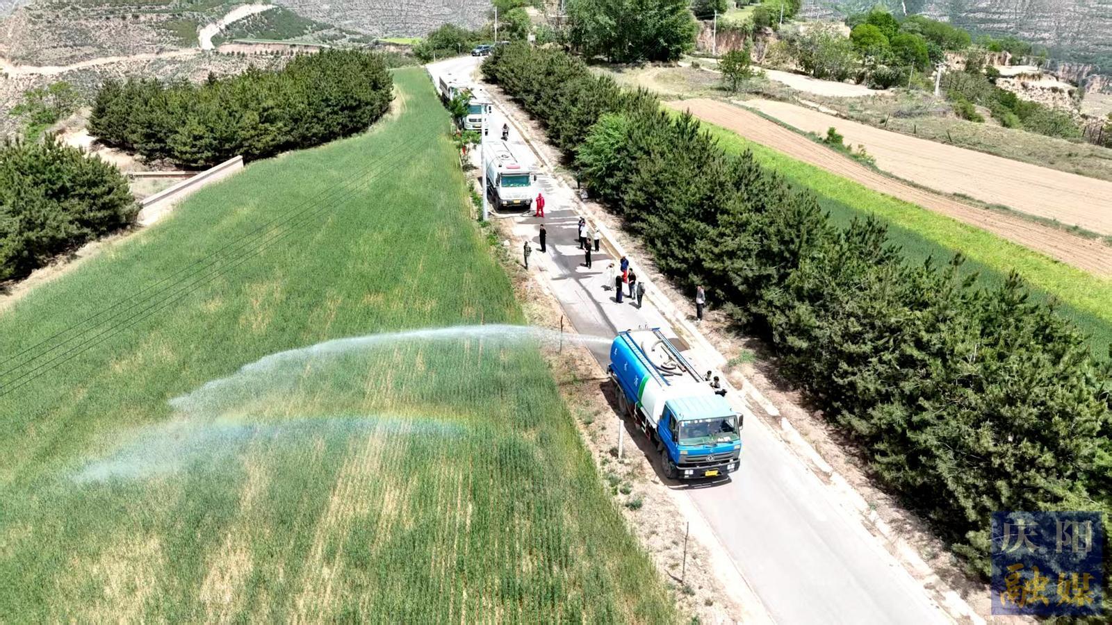 【攝影報(bào)道】華池縣：干群同心戰(zhàn)旱情 多措并舉保糧安