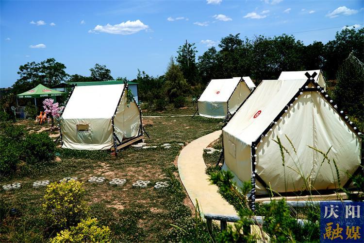 【2025慶陽市農(nóng)文旅融合發(fā)展百千萬工程探訪記】繪好農(nóng)村美 產(chǎn)業(yè)旺 文旅興的鄉(xiāng)村振興畫卷 ——正寧縣山河鎮(zhèn)董莊村農(nóng)文旅融合發(fā)展探訪