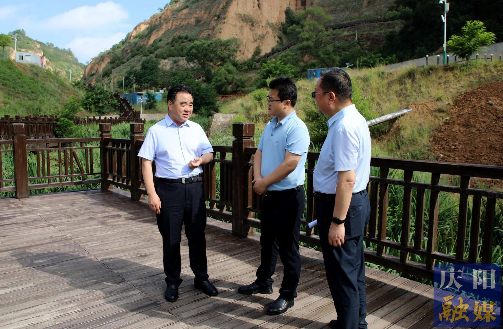 黃澤元在西峰慶城調(diào)研防汛減災(zāi)工作時(shí)強(qiáng)調(diào) 全面提升防災(zāi)減災(zāi)救災(zāi)能力水平 切實(shí)保障人民群眾生命財(cái)產(chǎn)安全