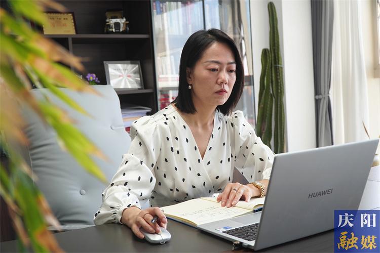 【新?lián)?新作為 政協(xié)委員在行動】閆琳：巾幗律師綻芳華  履職盡責顯擔當