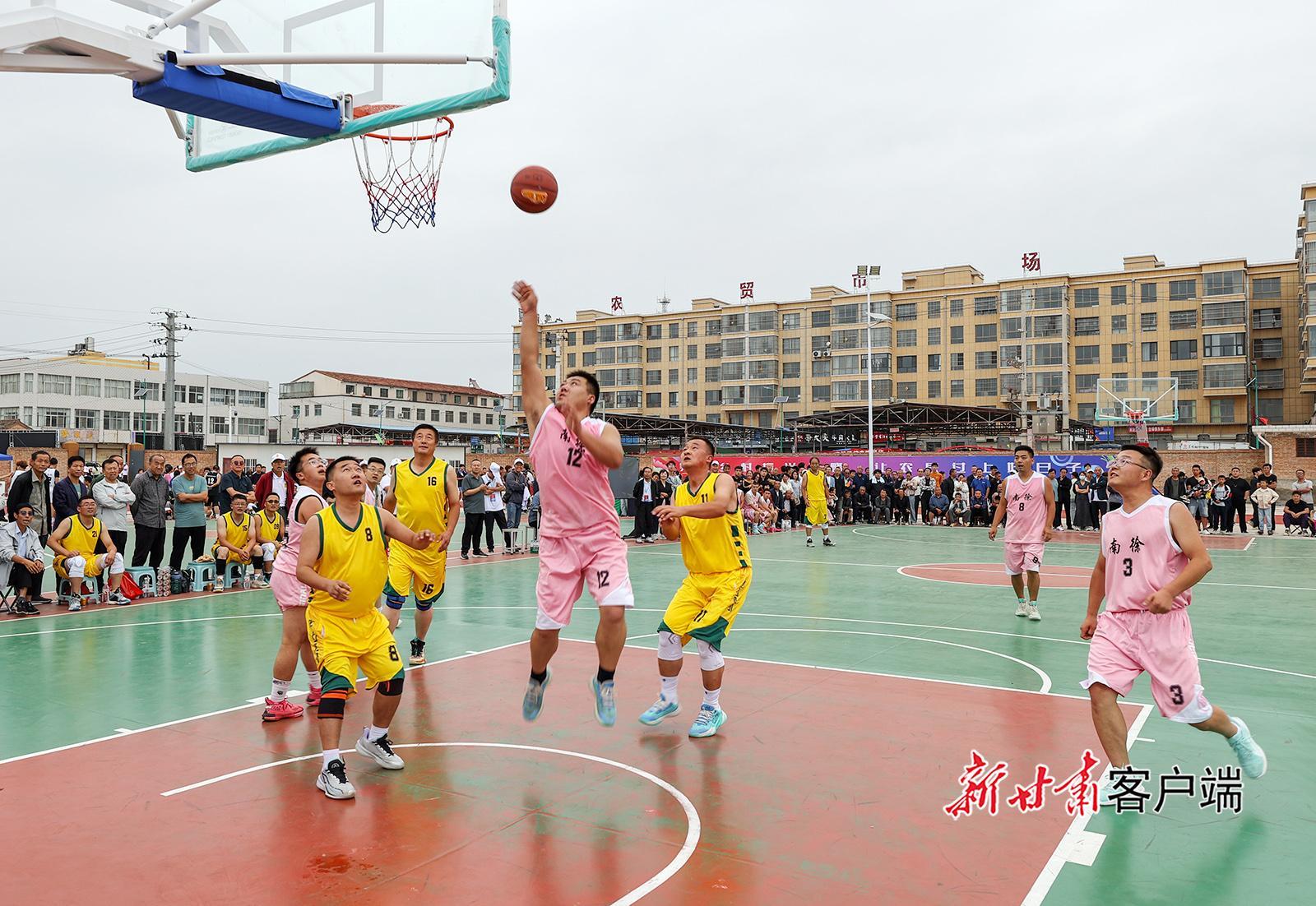 慶陽市和美鄉(xiāng)村籃球大賽開賽