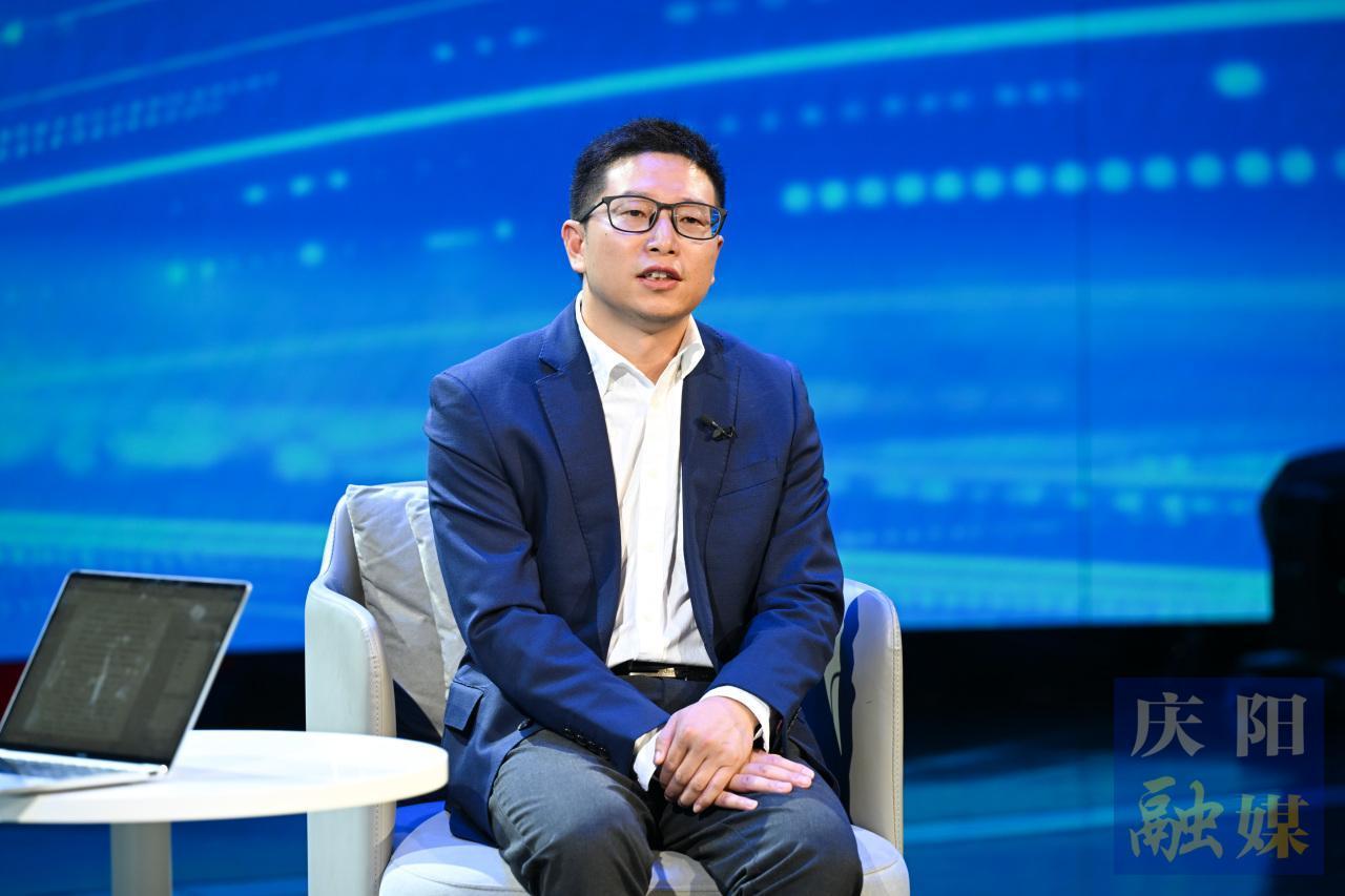 【東數西算·專家訪談】慶陽：“東數西算”筑基石 算力驅動產業(yè)新變局——專訪慶陽市工業(yè)和信息化局副局長陳文潤（一）