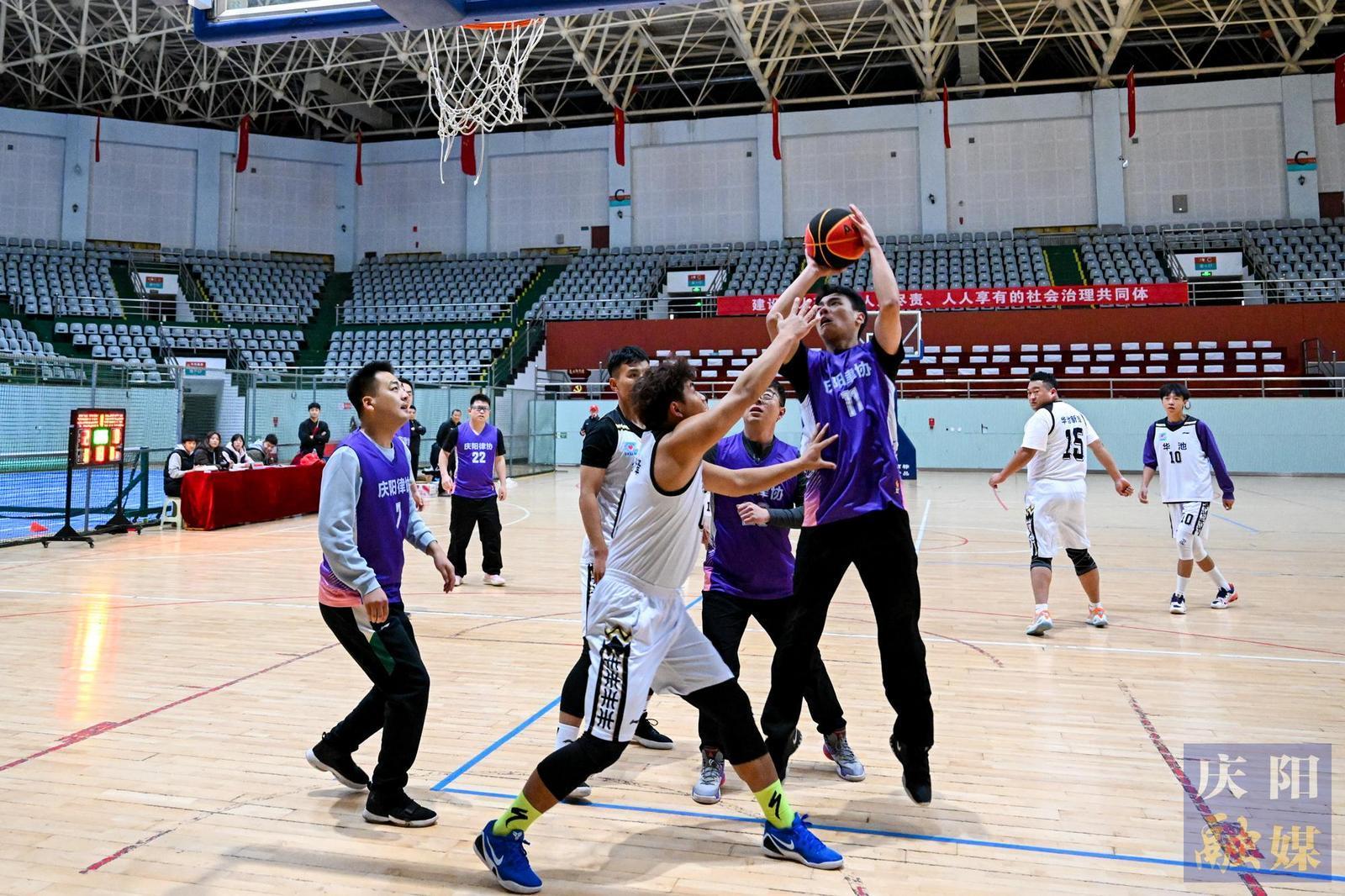 【攝影報(bào)道】慶陽市社會新興領(lǐng)域“新心相融·暖新續(xù)航”系列活動啟動