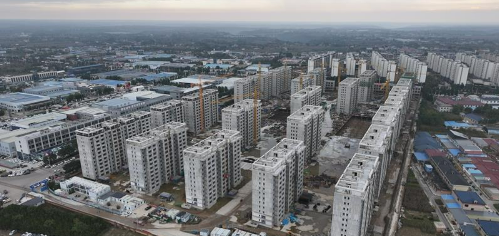 【項目建設進行時】彭原鎮(zhèn)失地農(nóng)民安置小區(qū)（惠峰·晨曦苑）建設項目二次結(jié)構(gòu)施工即將完成