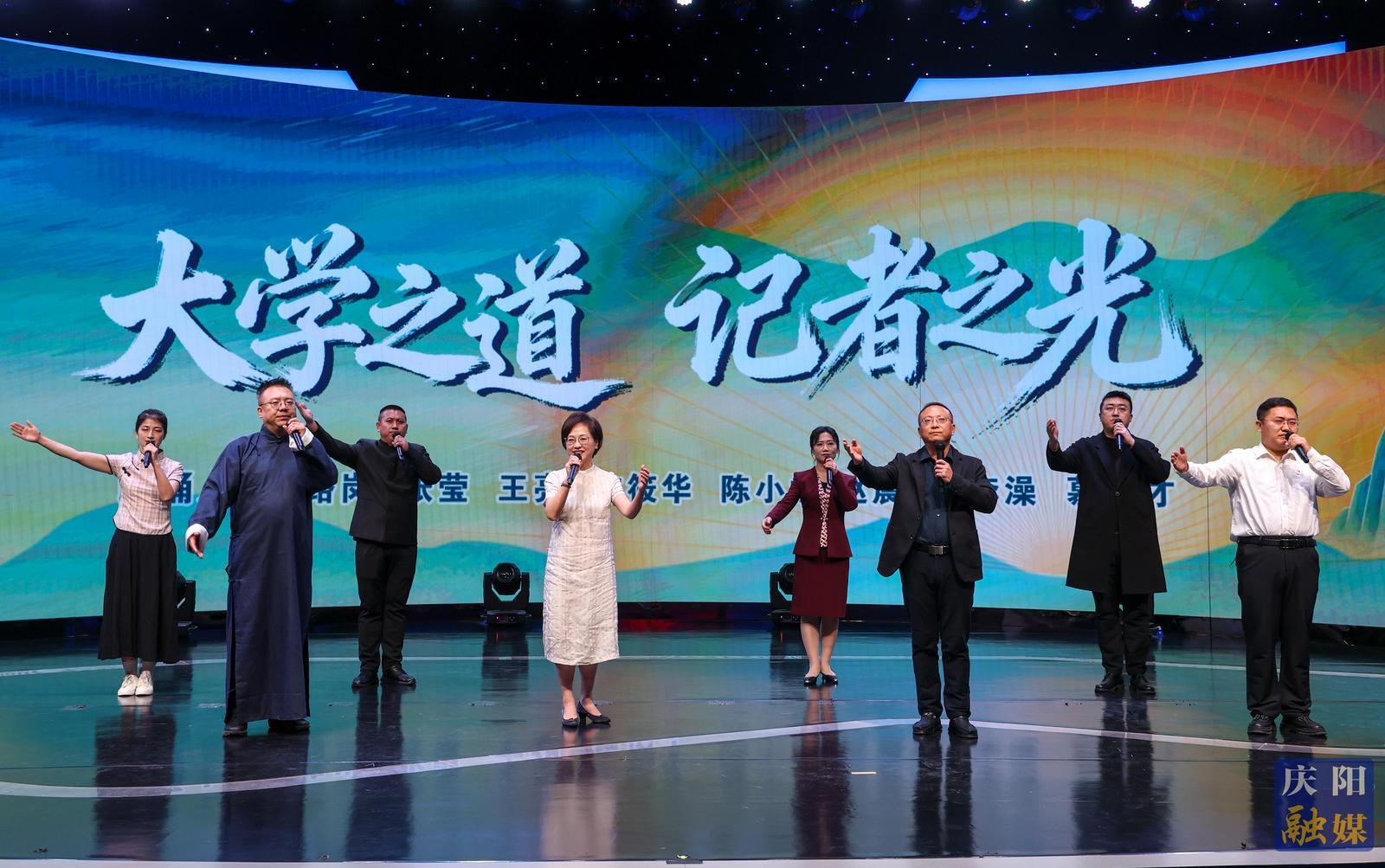 【攝影報(bào)道】慶陽融媒舉辦記者節(jié)主題讀書分享活動(dòng)