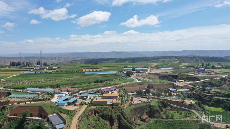 甘肅環(huán)縣莊子峁：一個(gè)偏僻小山村緣何綻放兩朵“中國(guó)好人”“文明花”